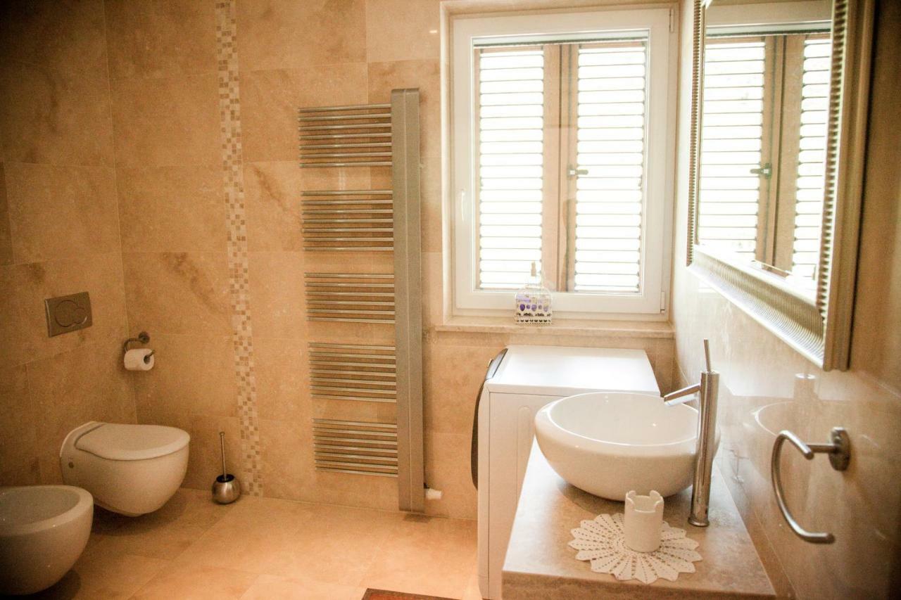 Apartment In Villa, Near Piran Струнян Екстериор снимка